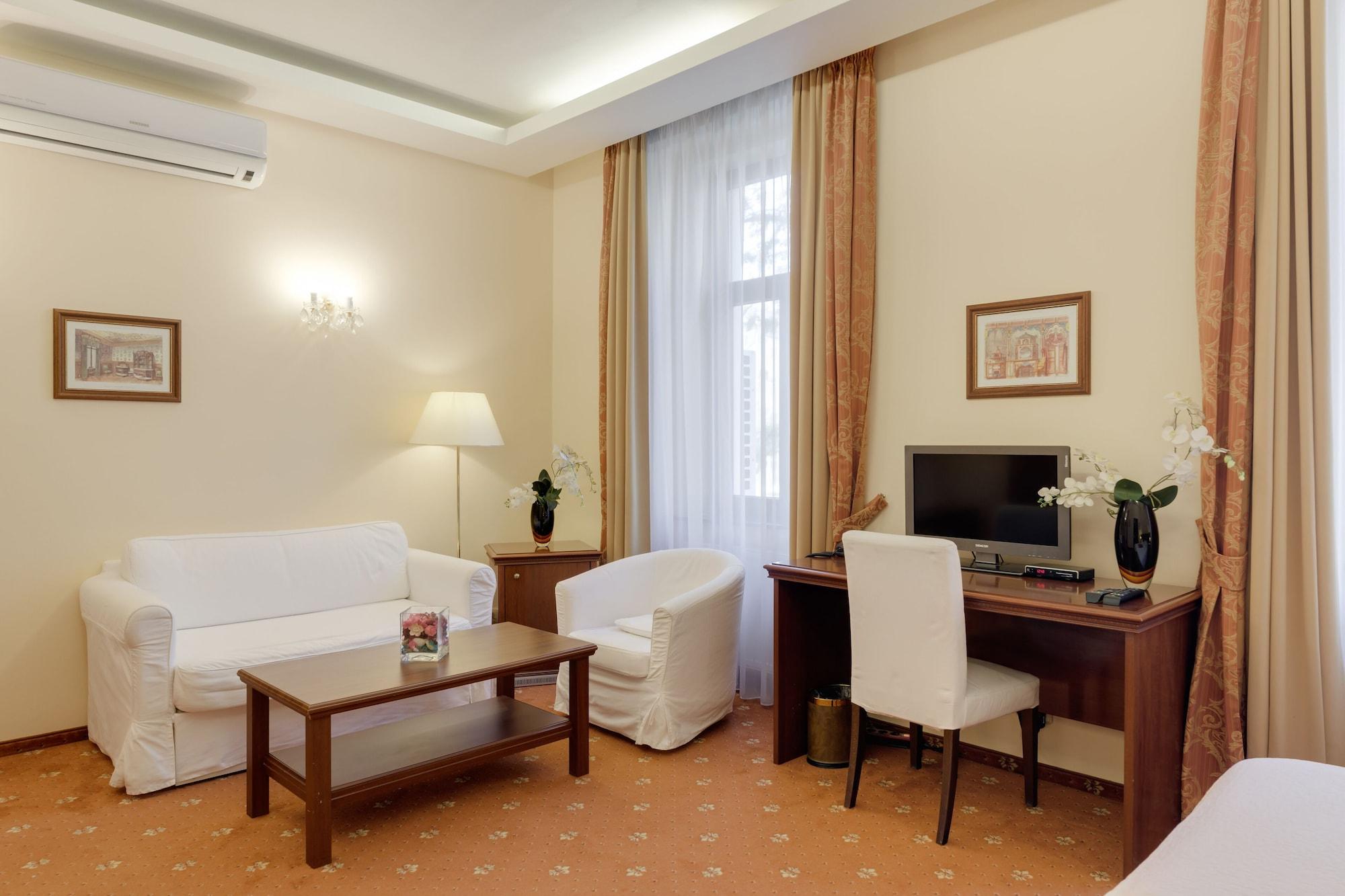 Louren Hotel Прага Экстерьер фото